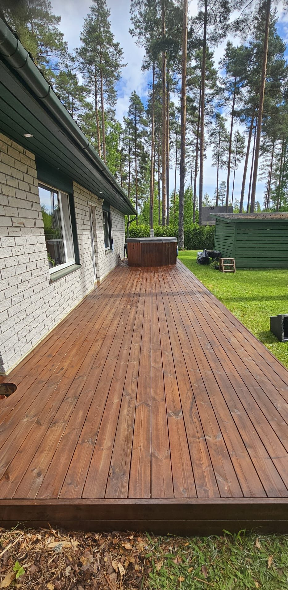 Terrasside ja tänavakivide pesu ja hooldus.